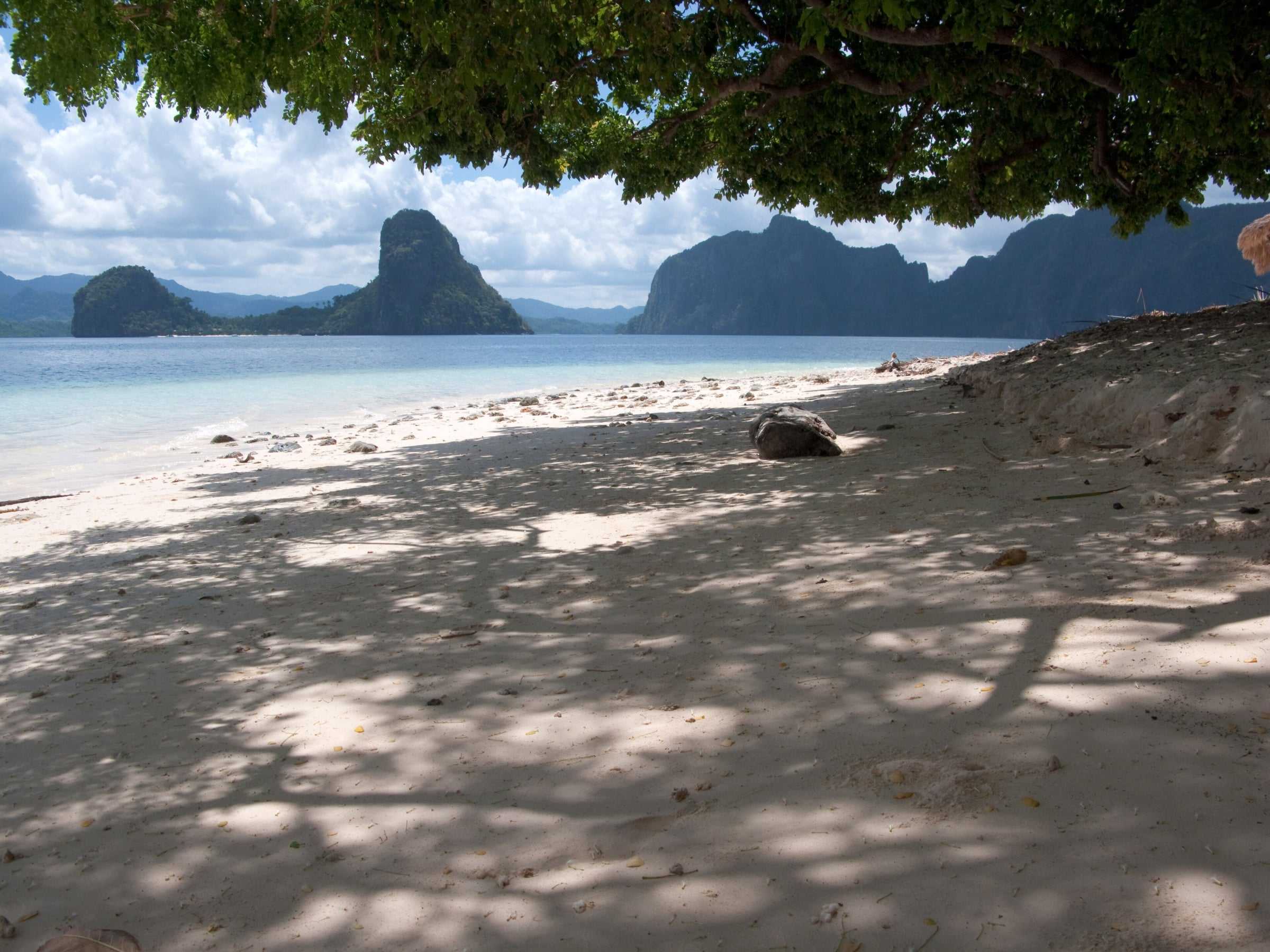 El Nido vs Coron: Which Palawan Base Should You Choose? (2026)